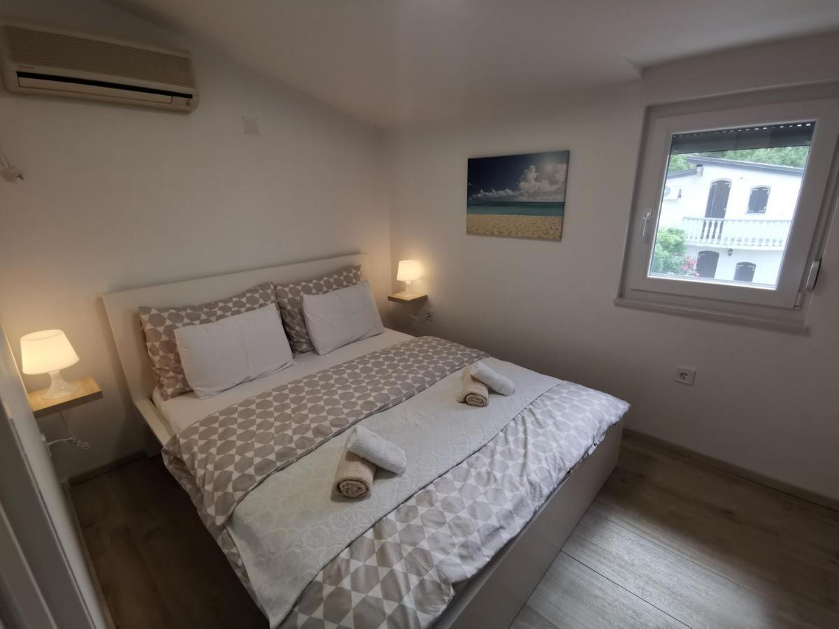 Old Town Paklenica Apartment Starigrad Paklenica Ngoại thất bức ảnh